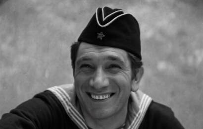 Поезд в далекий август