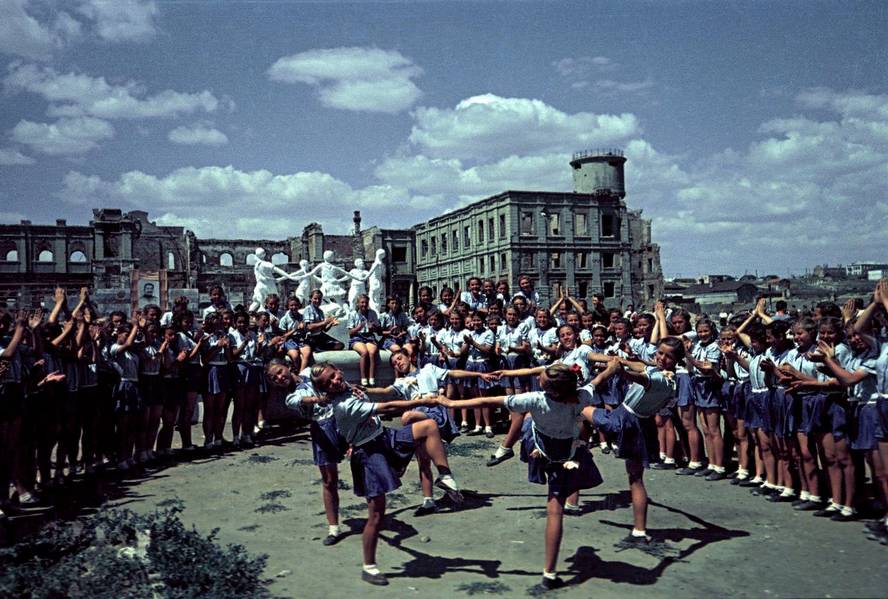 cccp.fun Парад физкультурников в Сталинграде 2