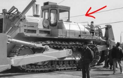 cccp.fun traktor T 800 5