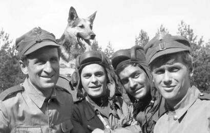 Четыре танкиста и собака Четыре танкиста и собака